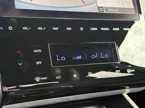 Certified 2024 Hyundai Santa Cruz SEL w/ Activity Package image 17