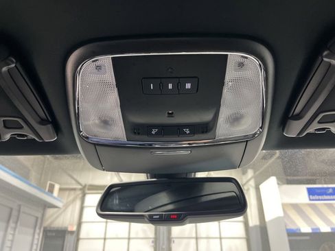 Used 2023 Dodge Charger R/T w/ Daytona Edition Group RWD image 35