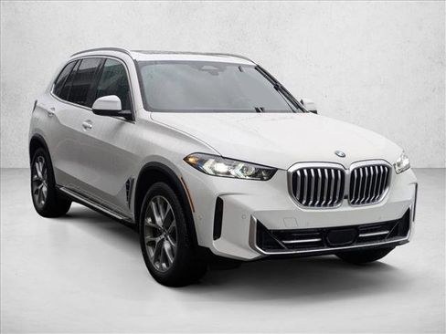 Used 2026 BMW X5 xDrive40i w/ Premium Package AWD/4WD image 6