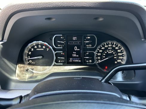 Used 2019 Toyota Tundra SR5 AWD/4WD image 25