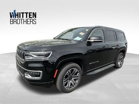 Used 2025 Jeep Wagoneer 4WD w/ Premium Group I image 1
