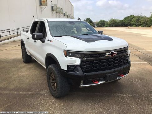 Used 2022 Chevrolet Silverado 1500 ZR2 w/ Technology Package AWD/4WD image 6