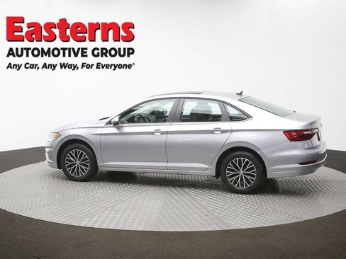 Used 2020 Volkswagen Jetta SE w/ SE Cold Weather Package FWD image 62