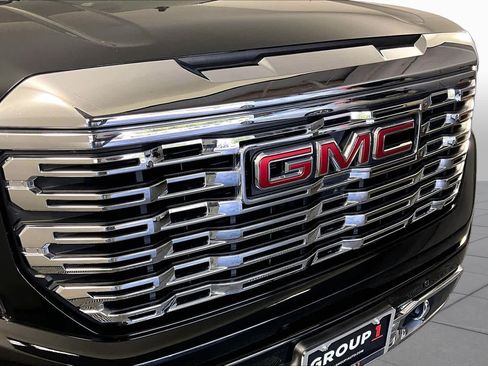 Certified 2025 GMC Sierra 1500 Denali w/ Denali Reserve Package AWD/4WD image 29