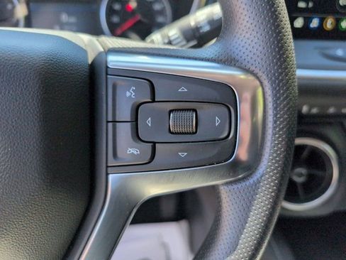 Used 2025 Chevrolet Blazer LT FWD image 21
