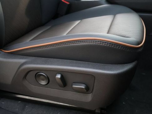New 2026 GMC Canyon AT4 w/ Technology Plus Package AWD/4WD image 8