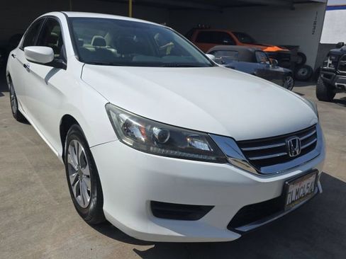 Used 2015 Honda Accord LX image 3