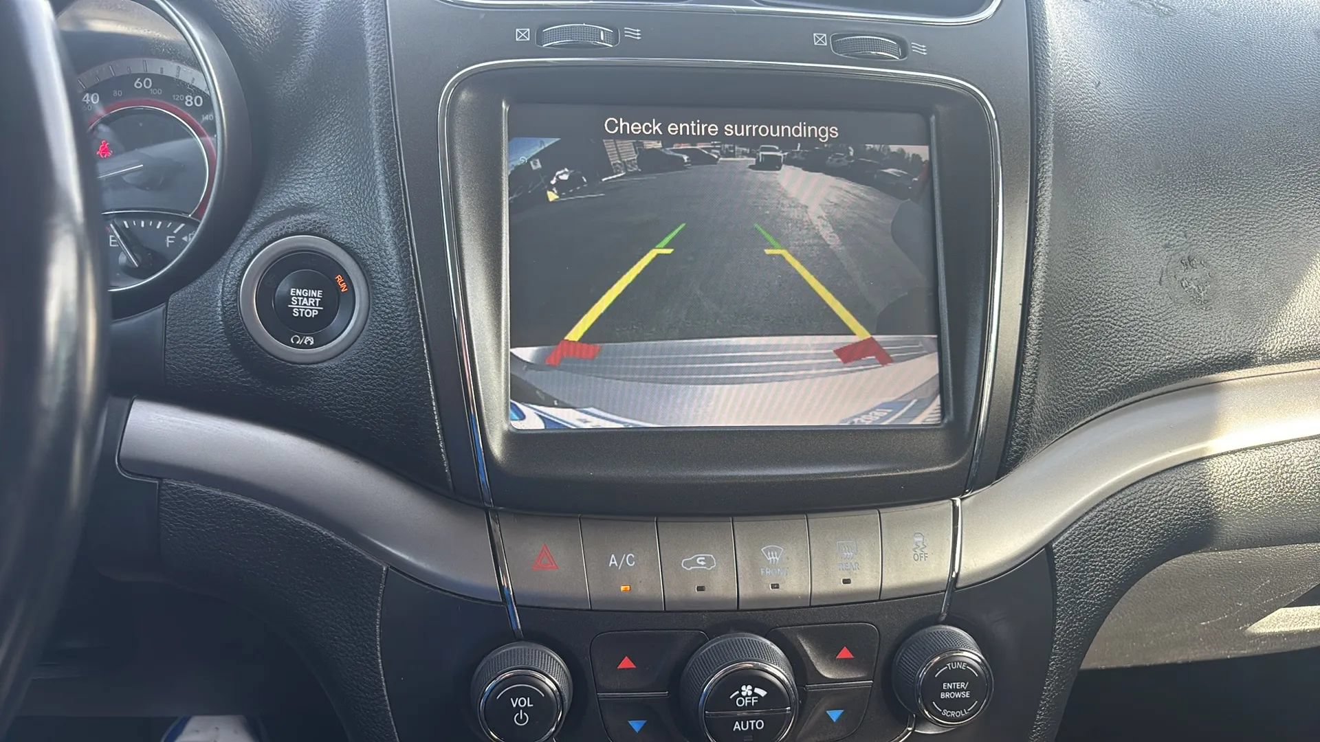 Used 2020 Dodge Journey Crossroad FWD image 14