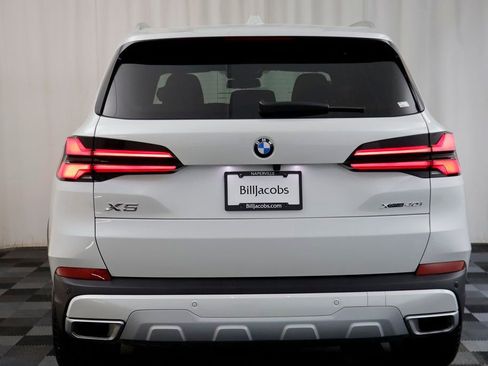 Certified 2026 BMW X5 xDrive40i w/ Climate Comfort Package image 16