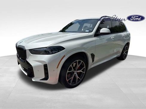 Used 2024 BMW X5 sDrive40i w/ M Sport Package RWD image 1