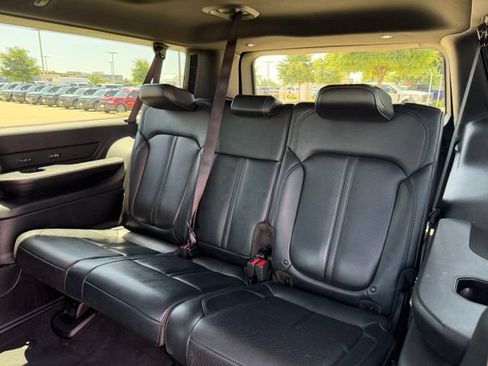Used 2023 Jeep Wagoneer L Series III w/ Premium Group I AWD/4WD image 23