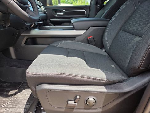 New 2026 RAM 1500 Big Horn AWD/4WD image 13