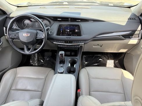 Used 2019 Cadillac XT4 Premium Luxury FWD image 23