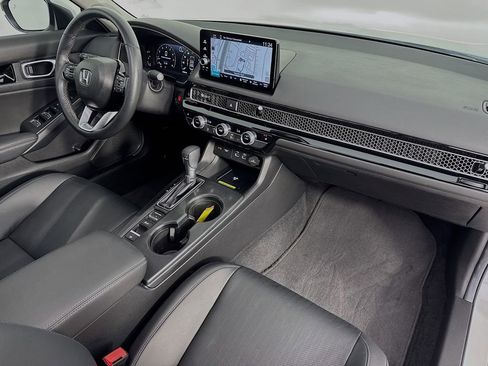 Used 2024 Honda Civic Touring image 35