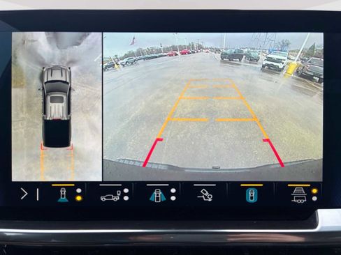 Certified 2022 Chevrolet Silverado 1500 High Country w/ Technology Package image 15