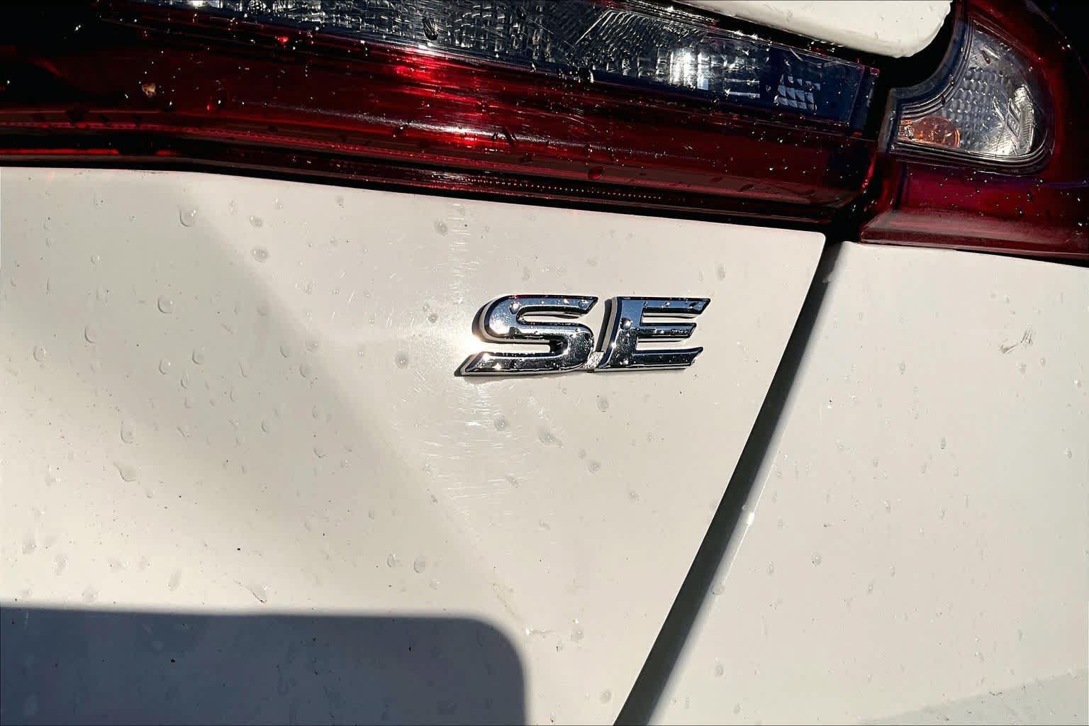 Used 2025 Toyota Camry SE FWD image 10