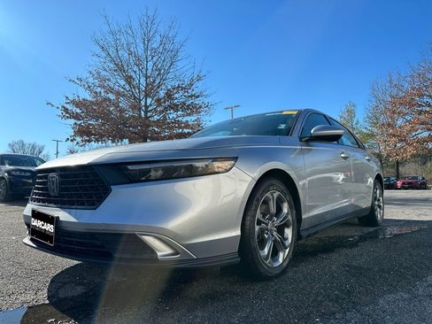 Used 2024 Honda Accord EX image 32
