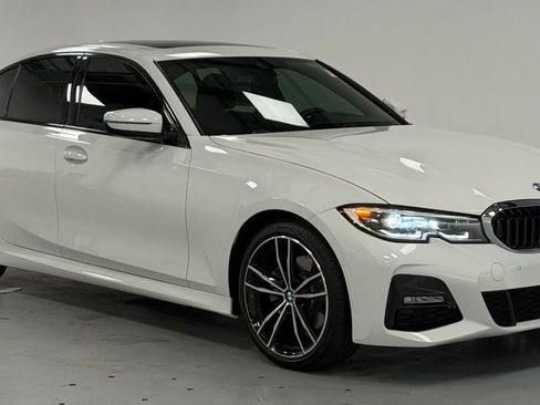 Used 2020 BMW 330i xDrive Sedan w/ M Sport Package image 6