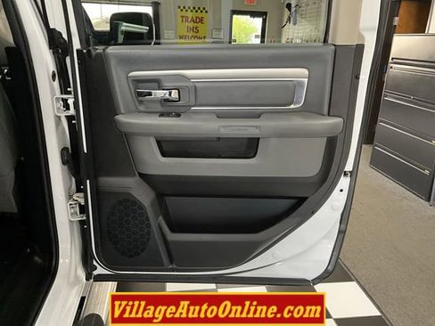 Used 2017 RAM 1500 Big Horn AWD/4WD image 30