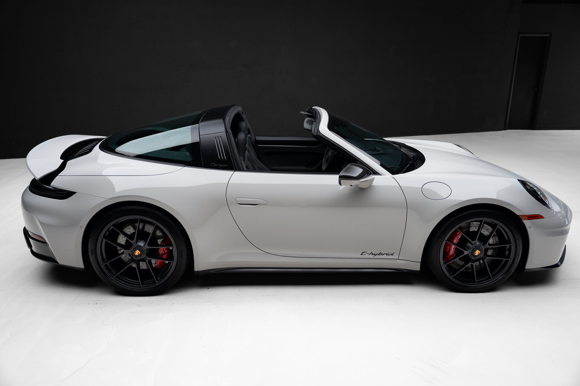 Used 2026 Porsche 911 Targa 4 GTS AWD/4WD image 39