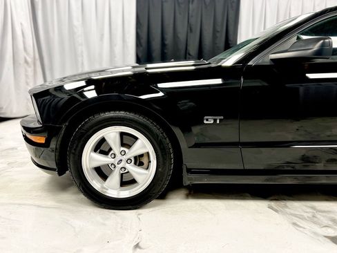 Used 2007 Ford Mustang GT Premium image 12
