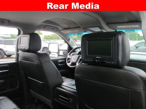 Used 2017 GMC Sierra 3500 Denali w/ Duramax Plus Package AWD/4WD image 17