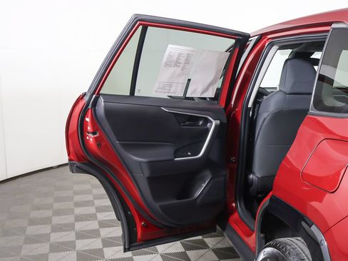 Used 2025 Toyota RAV4 LE FWD image 17