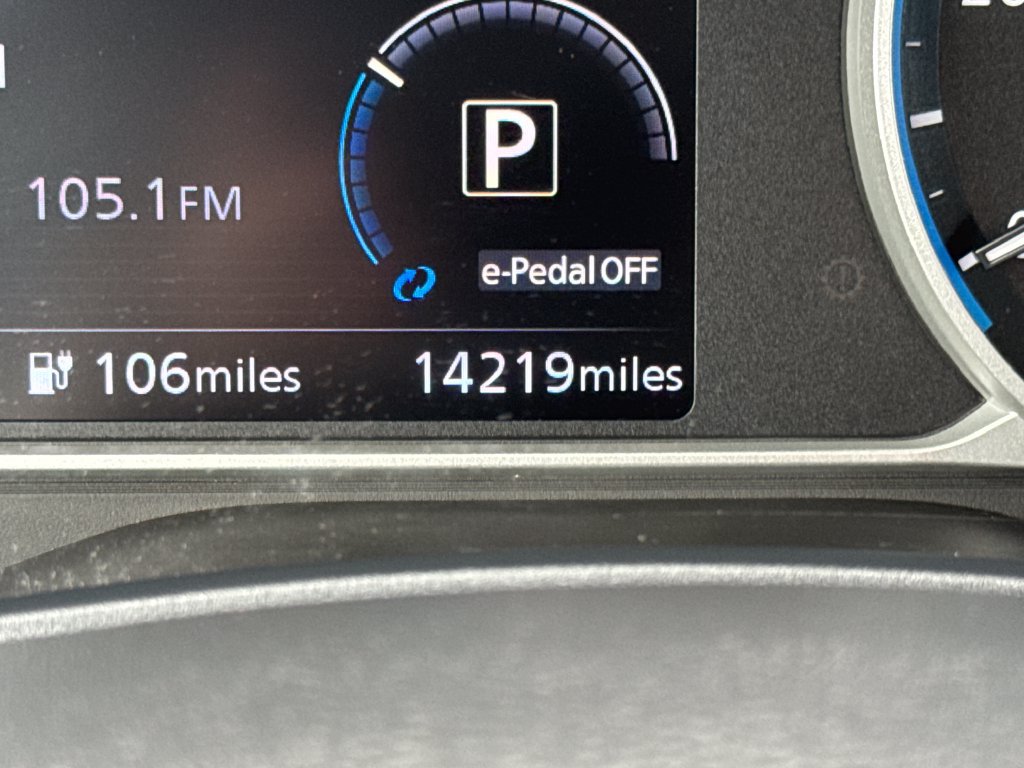 Used 2025 Nissan Leaf S FWD image 16