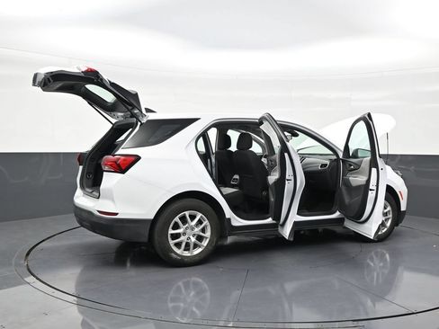 Used 2024 Chevrolet Equinox LS w/ Driver Confidence II Package FWD image 28