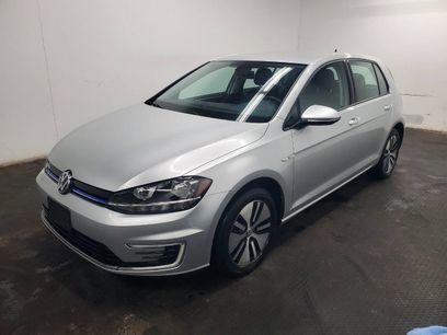 Used 2019 Volkswagen e-Golf SE w/ Driver Assistance Package