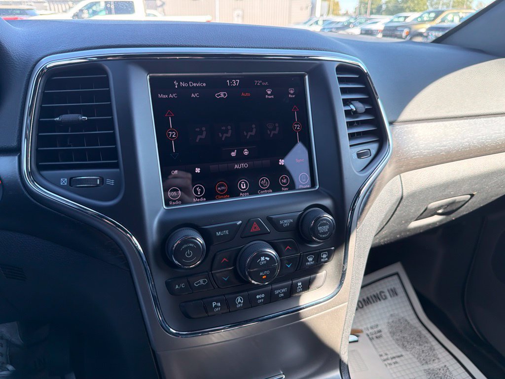 Used 2018 Jeep Grand Cherokee Altitude AWD/4WD image 19