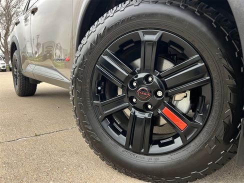 Used 2025 Nissan Rogue SV w/ Rock Creek Premium Package image 8