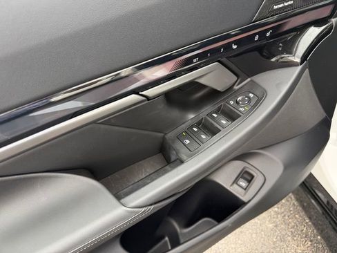 Used 2024 BMW 540i xDrive w/ Premium Package image 15