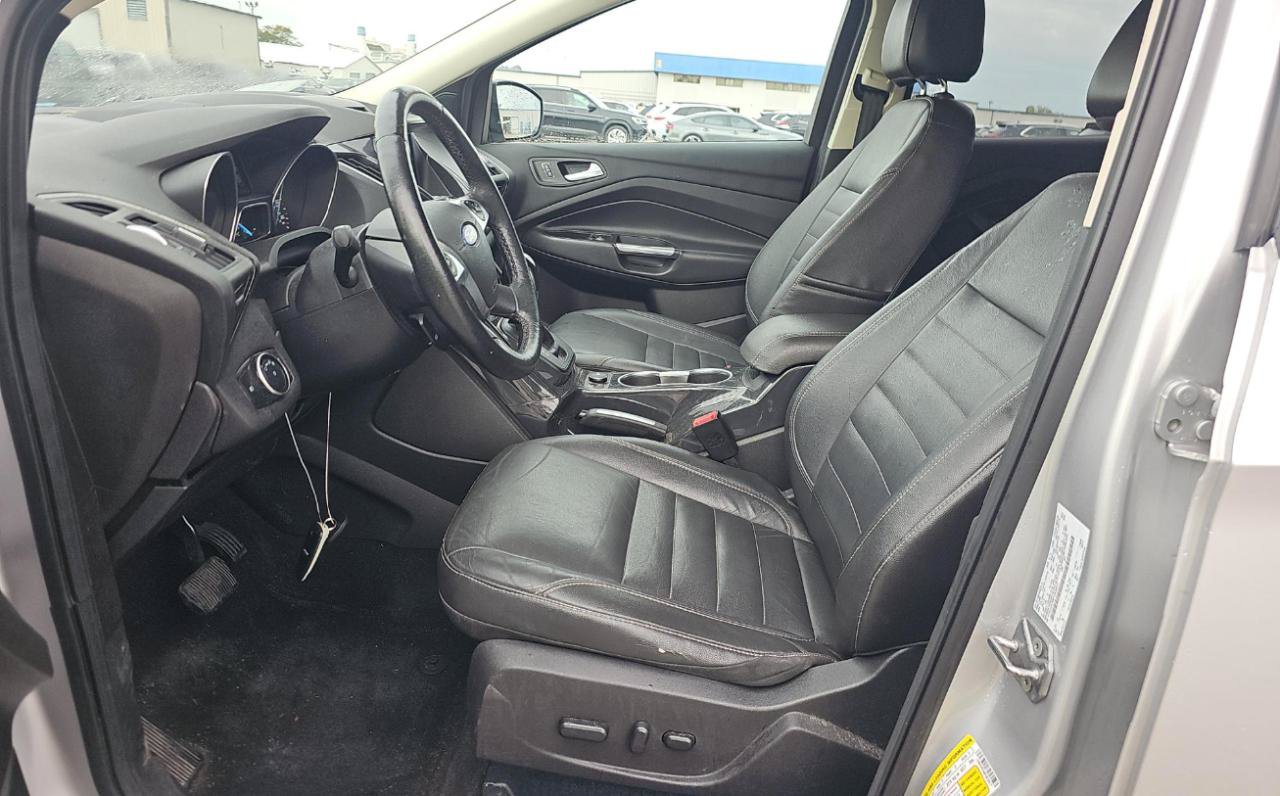 Used 2015 Ford Escape Titanium w/ Equipment Group 301A AWD/4WD image 10
