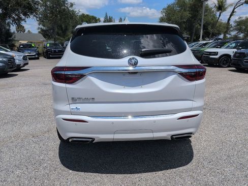 Used 2020 Buick Enclave Avenir w/ Avenir Technology Package AWD/4WD image 4