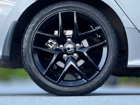 Used 2023 Honda Civic Sport image 18