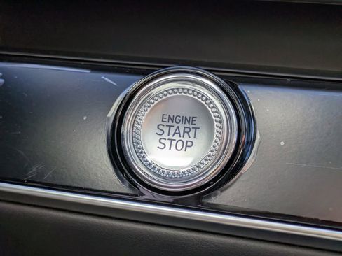New 2026 Genesis GV70 2.5T Select AWD/4WD image 30