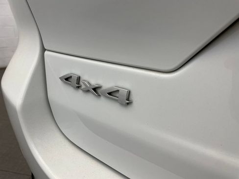 Certified 2023 Jeep Grand Cherokee Limited AWD/4WD image 12