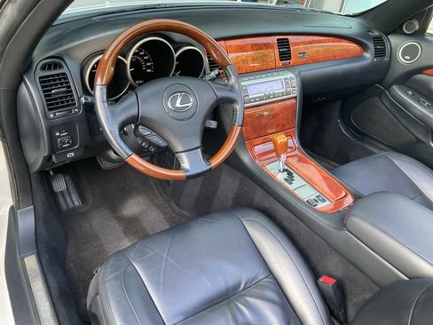Used 2006 Lexus SC 430 Convertible image 18