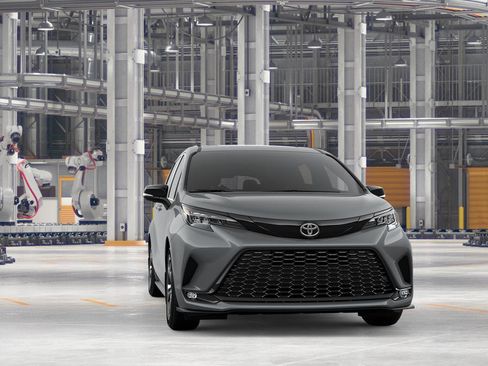 New 2026 Toyota Sienna XSE image 16