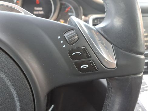 Used 2012 Porsche Panamera RWD image 20