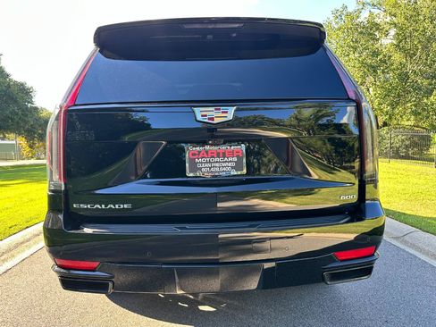 Used 2023 Cadillac Escalade Sport AWD/4WD image 6