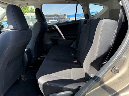 Used 2015 Toyota RAV4 XLE FWD image 13