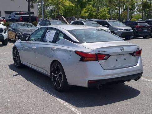 Used 2024 Nissan Altima 2.5 SR FWD image 6