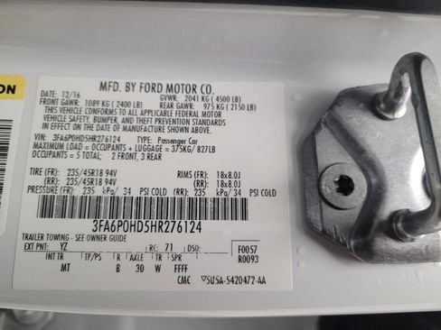 Used 2017 Ford Fusion SE w/ Equipment Group 201A FWD image 33