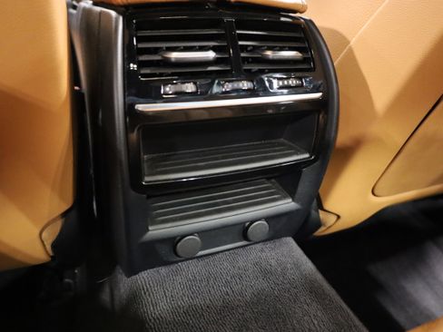 Used 2019 BMW 540i xDrive w/ Convenience Package image 36