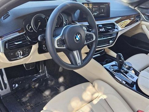 Used 2018 BMW 540i w/ M Sport Package image 10