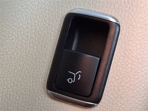 Used 2019 Mercedes-Benz GLA 250 4MATIC image 24