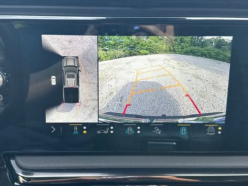 Certified 2023 GMC Sierra 1500 AT4 w/ Technology Package AWD/4WD image 34