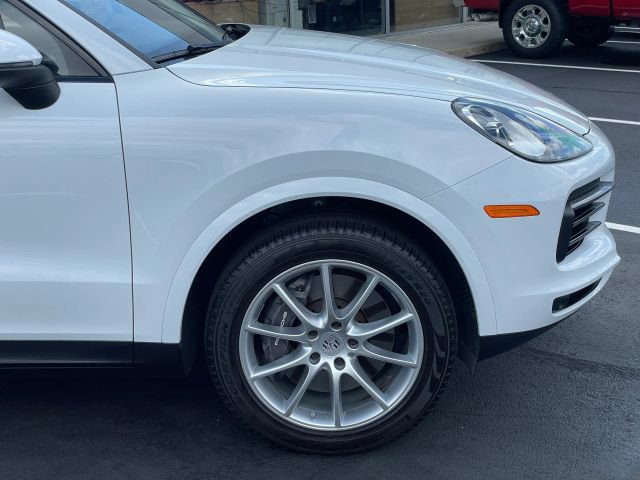 Used 2023 Porsche Cayenne AWD/4WD image 21